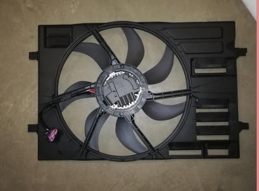 Radiator fan with shroud GOLF7TREND1.2